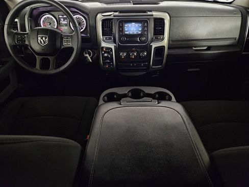 Used 2019 RAM 1500 Classic Warlock image 9
