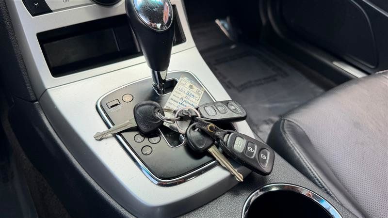 Used 2010 Hyundai Genesis 3.8 RWD image 28
