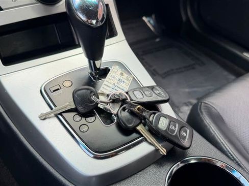 Used 2010 Hyundai Genesis 3.8 RWD image 28