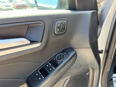 Used 2023 Ford Escape SE w/ PHEV Premium Package FWD image 22