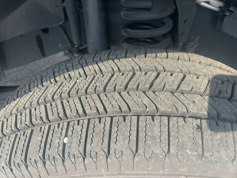 Used 2018 RAM 2500 Tradesman w/ Chrome Appearance Group image 5