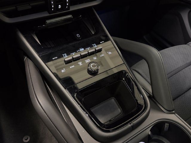 Certified 2026 Porsche Cayenne GTS AWD/4WD image 23