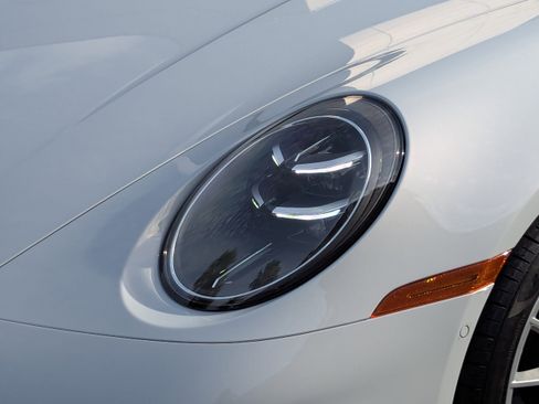 Certified 2025 Porsche 911 Carrera image 13