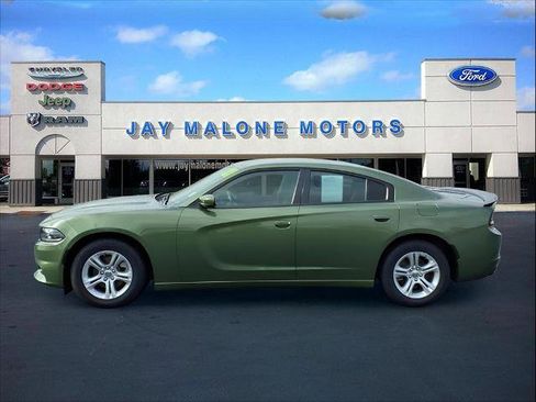 Used 2021 Dodge Charger SXT image 5