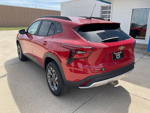 New 2026 Chevrolet Trax LT FWD image 9