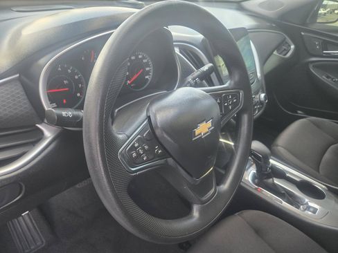 Used 2024 Chevrolet Malibu LT FWD image 10