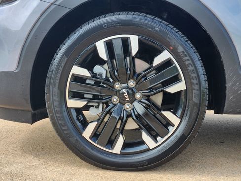 Used 2024 Kia Telluride SX Prestige AWD/4WD image 14