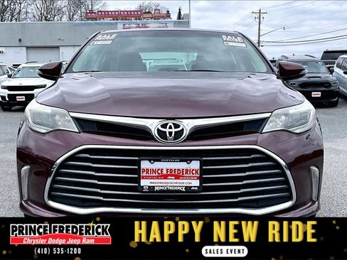 Used 2016 Toyota Avalon XLE Premium image 2