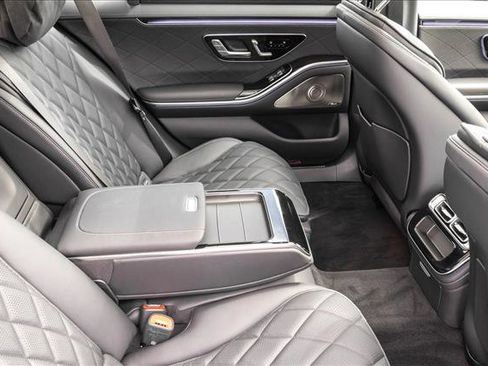 New 2026 Mercedes-Benz S 580 4MATIC Sedan image 24