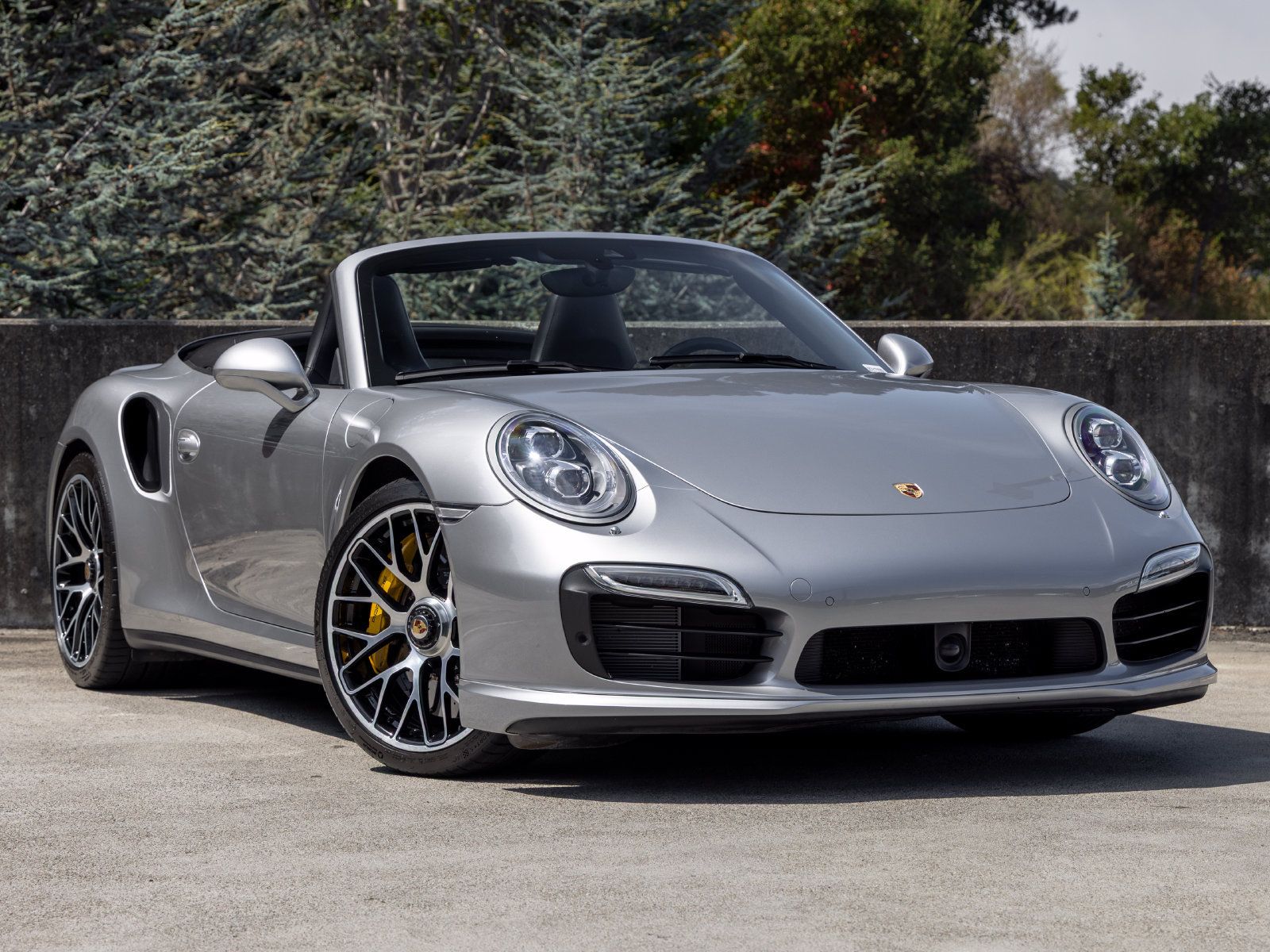 Used 2015 Porsche 911 Turbo S AWD/4WD image 6