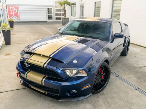 Used 2012 Ford Mustang Shelby GT500 w/ SVT Performance Pkg image 3