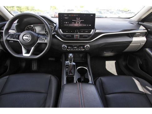 Certified 2025 Nissan Altima 2.5 SR w/ SR Premium Package FWD image 12