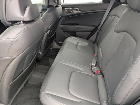 Used 2024 Kia Sportage EX w/ EX Premium Package AWD/4WD image 11