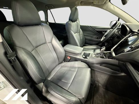 Used 2023 Subaru Outback Limited AWD/4WD image 32