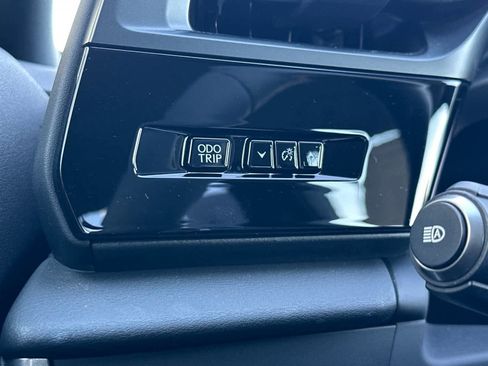 Used 2025 Lexus RZ 300e w/ Accessory Package (Z2) image 30