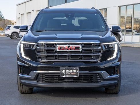 Used 2025 GMC Acadia Elevation image 2