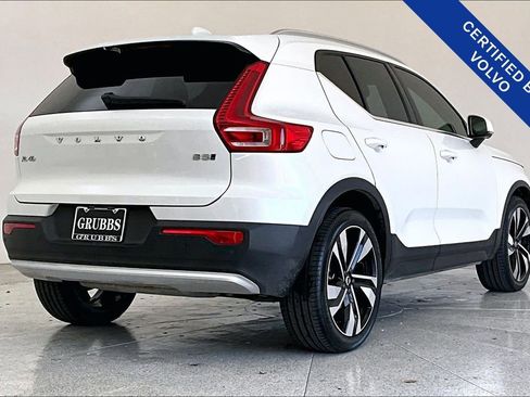 Certified 2023 Volvo XC40 B5 Ultimate w/ Protection Package Premier image 2