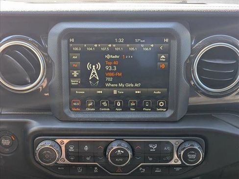 Used 2021 Jeep Wrangler Unlimited Sahara image 12