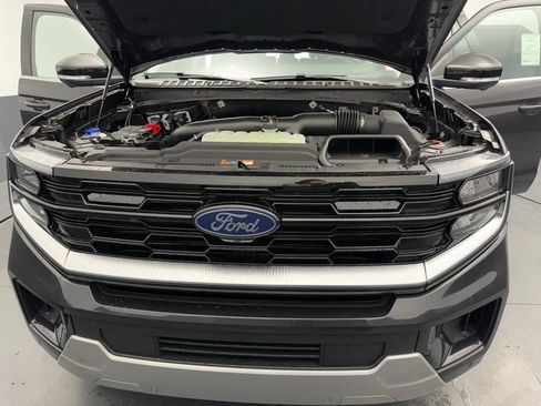 New 2026 Ford Expedition Max Platinum w/ Platinum Ultimate Package AWD/4WD image 15