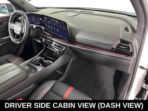 Used 2024 Chevrolet Traverse RS w/ LPO, Floor Liner Package AWD/4WD image 36