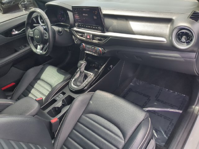 Used 2024 Kia Forte GT-Line w/ GT-Line Premium Package FWD image 14