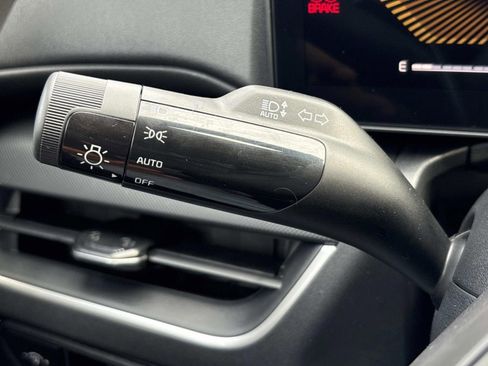 New 2025 Kia K4 LX image 23