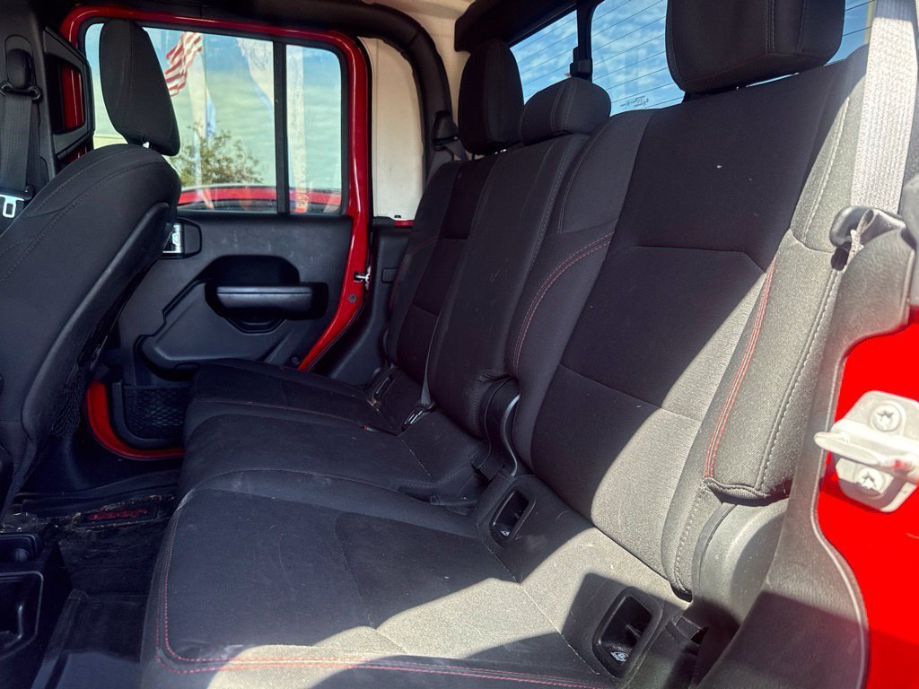 Used 2020 Jeep Gladiator Rubicon w/ Trailer Tow Package AWD/4WD image 5
