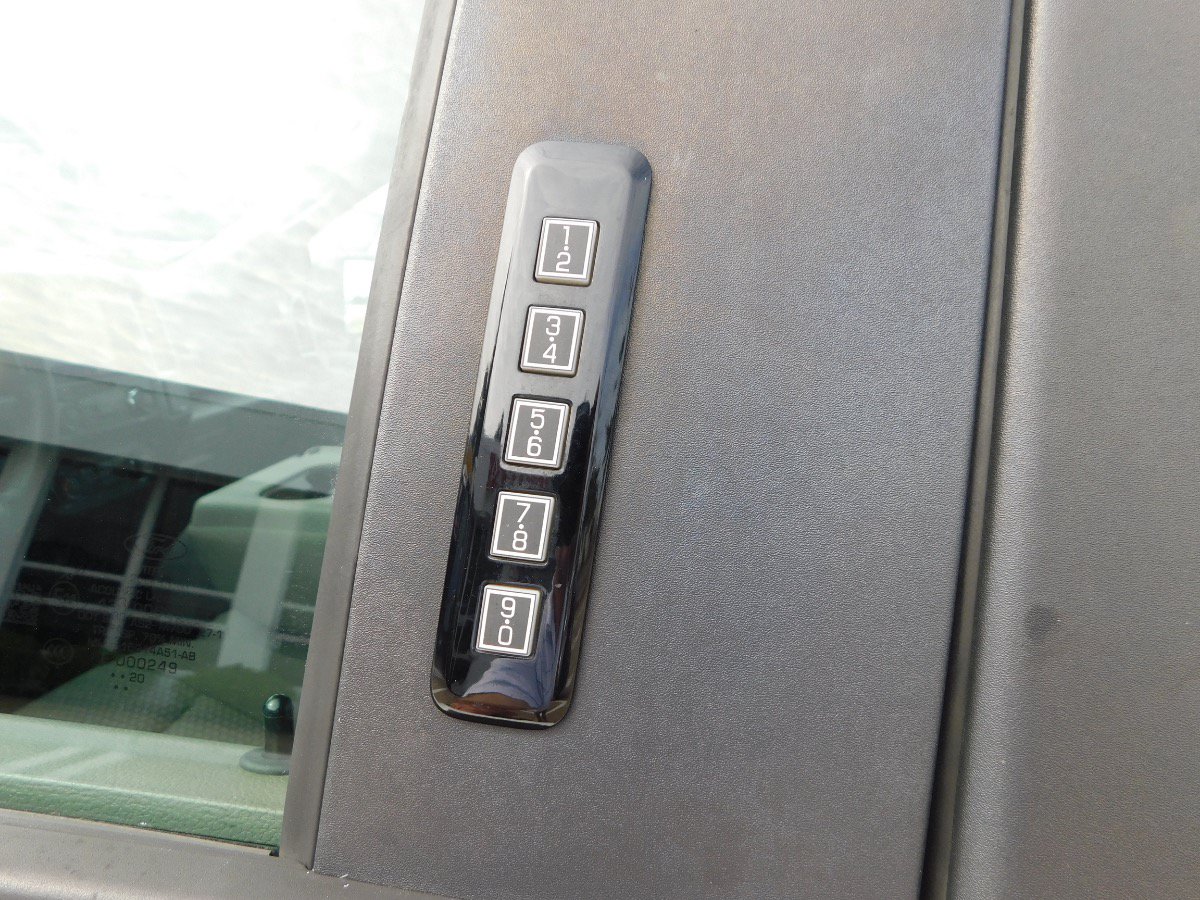 Used 2020 Ford F150 XLT RWD image 14