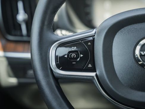 Certified 2023 Volvo XC60 B5 Ultimate w/ Climate Package AWD/4WD image 27