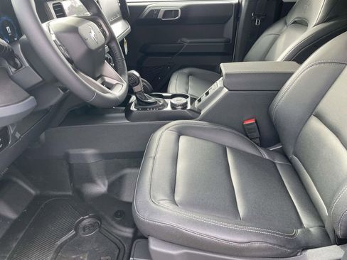 New 2025 Ford Bronco Big Bend w/ Black Diamond Package image 17