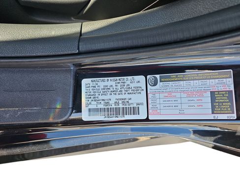 Used 2025 Nissan Z Sport w/ Floor Mat Package RWD image 27