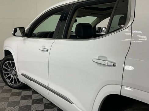 Used 2023 GMC Acadia Denali w/ Trailering Package AWD/4WD image 36