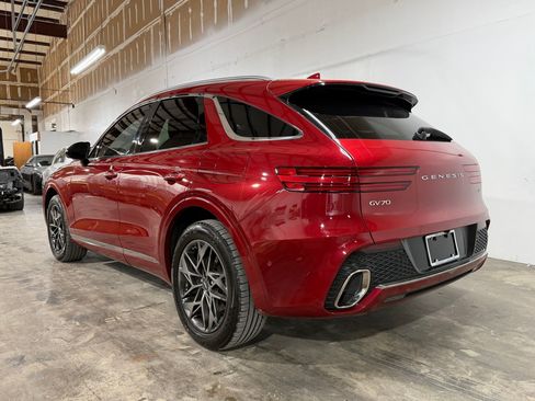 Used 2022 Genesis GV70 2.5T w/ Advanced Package AWD/4WD image 2