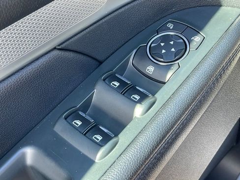 Used 2018 Ford Explorer XLT w/ Class II Trailer Tow Package image 15