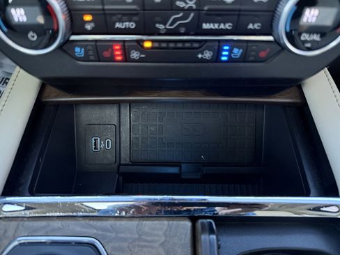 Used 2021 Ford Expedition Platinum image 26