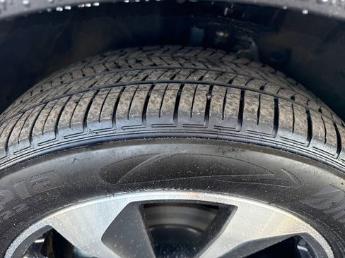 Used 2025 Ford Escape Platinum image 22