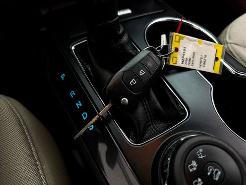 Used 2018 Ford Explorer 4WD image 32