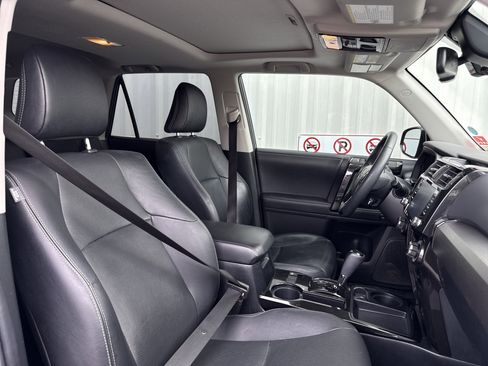 Used 2021 Toyota 4Runner Nightshade image 32