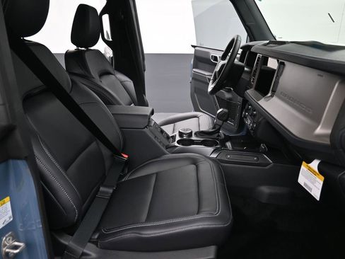 New 2025 Ford Bronco Outer Banks image 24