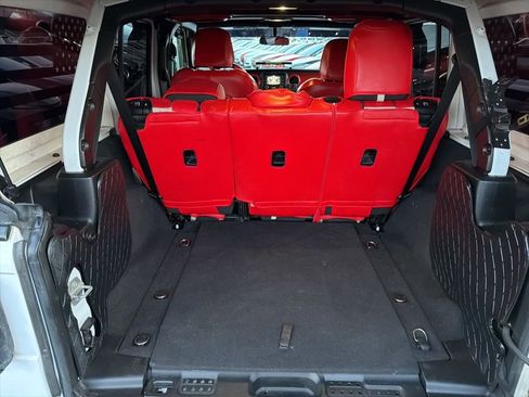 Used 2018 Jeep Wrangler Unlimited Sport S image 8