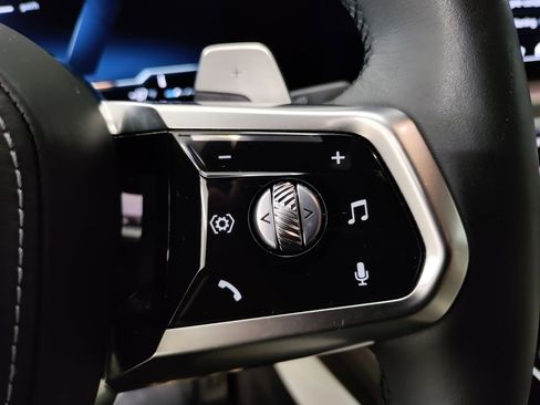 Certified 2023 BMW 740i image 16