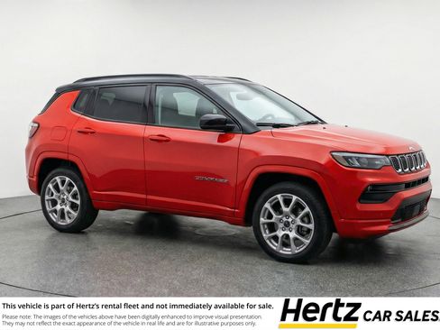 Used 2025 Jeep Compass Limited image 1