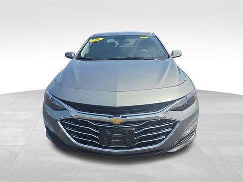 Used 2025 Chevrolet Malibu LT FWD image 9