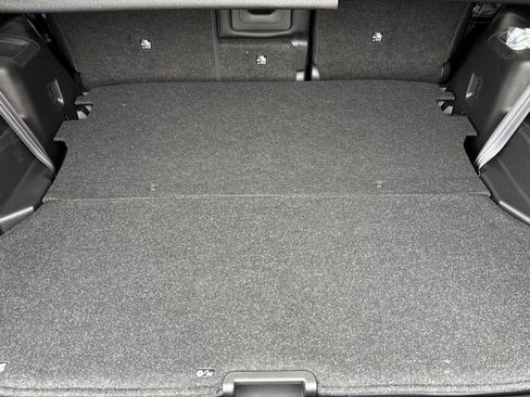 New 2025 Mitsubishi Outlander SE image 14