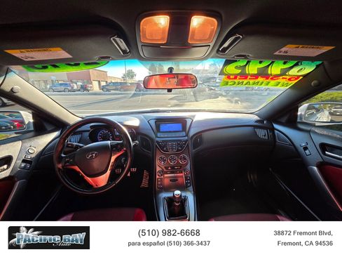 Used 2013 Hyundai Genesis 3.8 image 12