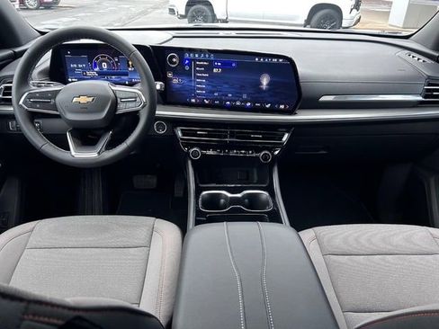 New 2026 Chevrolet Traverse LT w/ Driver Confidence Package image 13
