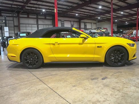 Used 2016 Ford Mustang GT Premium w/ Equipment Group 401A RWD image 27
