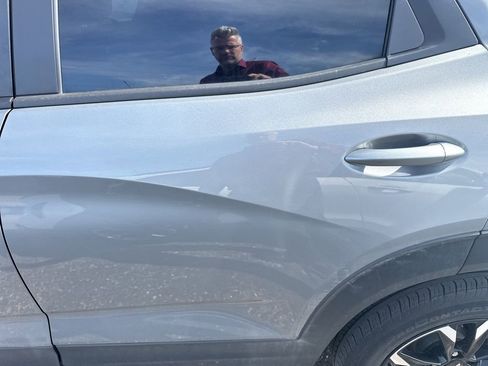 Used 2023 Chevrolet TrailBlazer LT w/ Convenience Package image 15