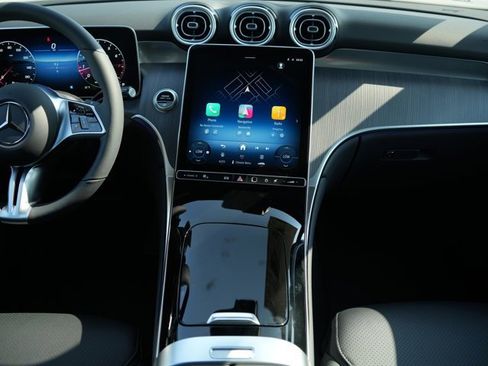 Used 2026 Mercedes-Benz GLC 300 4MATIC image 27