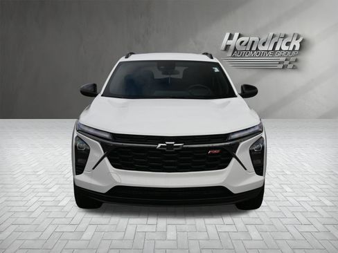 Used 2025 Chevrolet Trax RS w/ Driver Confidence Package image 5